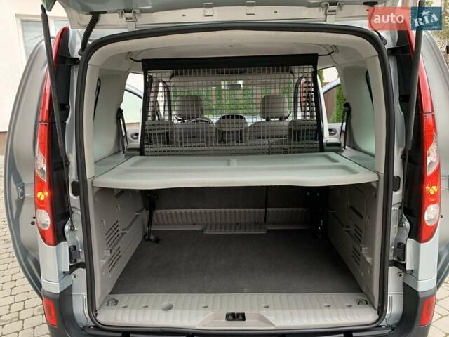 Рено Кєнгу 2010 у Івано-Франківську на Automoto.ua Сірий Рено Кєнгу, об'ємом двигуна 1.6 л та пробігом 220 тис. км за 7700 $, фото 60 на Automoto.ua