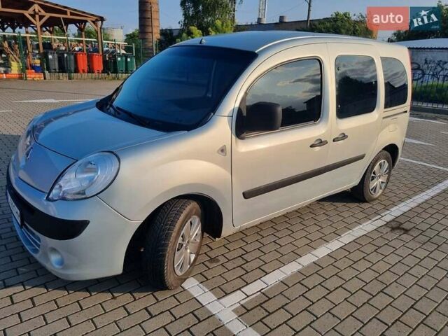 Рено Кенгу 2011 в Луцке на Automoto.ua Серый Рено Кенгу, объемом двигателя 1.46 л и пробегом 190 тыс. км за 7500 $, фото 10 на Automoto.ua