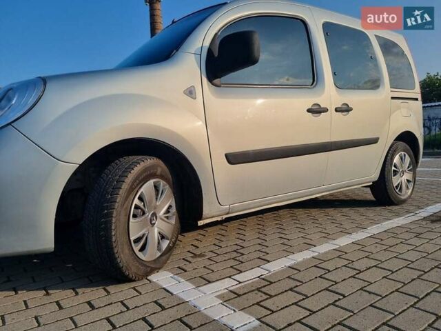 Рено Кенгу 2011 в Луцке на Automoto.ua Серый Рено Кенгу, объемом двигателя 1.46 л и пробегом 190 тыс. км за 7500 $, фото 11 на Automoto.ua