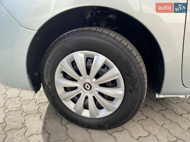 Рено Кєнгу 2011 у Івано-Франківську на Automoto.ua Сірий Рено Кєнгу, об'ємом двигуна 1.46 л та пробігом 250 тис. км за 7999 $, фото 26 на Automoto.ua