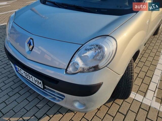 Рено Кенгу 2011 в Луцке на Automoto.ua Серый Рено Кенгу, объемом двигателя 1.46 л и пробегом 190 тыс. км за 7500 $, фото 9 на Automoto.ua