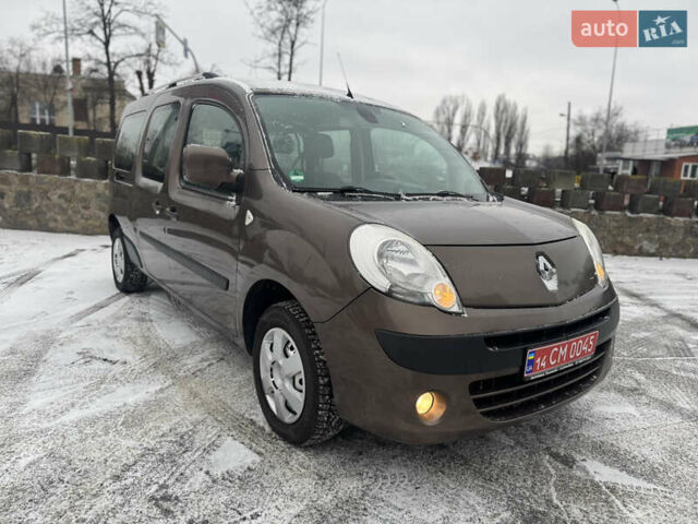 Сірий Рено Кєнгу, об'ємом двигуна 1.5 л та пробігом 220 тис. км за 9600 $, фото 4 на Automoto.ua