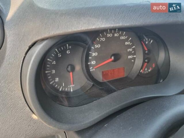 Рено Кенгу 2011 в Луцке на Automoto.ua Серый Рено Кенгу, объемом двигателя 1.46 л и пробегом 190 тыс. км за 7500 $, фото 26 на Automoto.ua