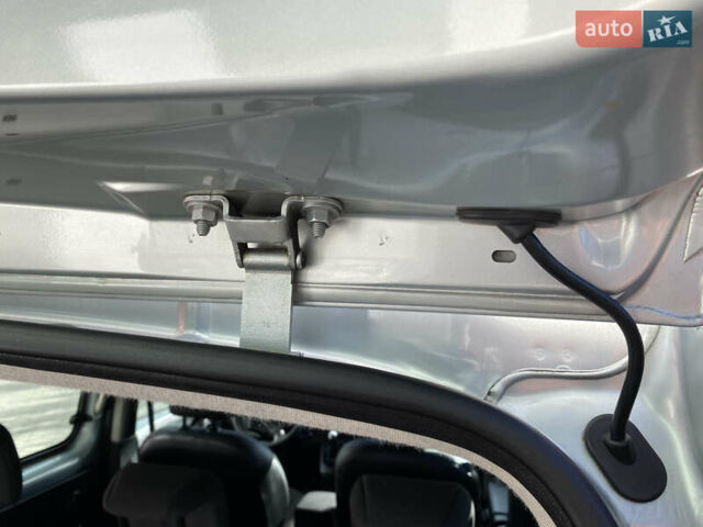 Рено Кєнгу 2011 у Івано-Франківську на Automoto.ua Сірий Рено Кєнгу, об'ємом двигуна 1.46 л та пробігом 250 тис. км за 7999 $, фото 60 на Automoto.ua