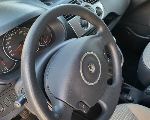 Сірий Рено Кєнгу, об'ємом двигуна 1.6 л та пробігом 211 тис. км за 8450 $, фото 4 на Automoto.ua