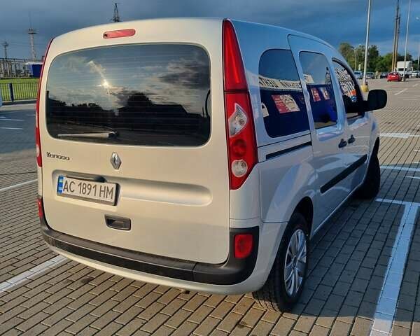 Рено Кенгу 2011 в Луцке на Automoto.ua Серый Рено Кенгу, объемом двигателя 1.46 л и пробегом 190 тыс. км за 7500 $, фото 3 на Automoto.ua