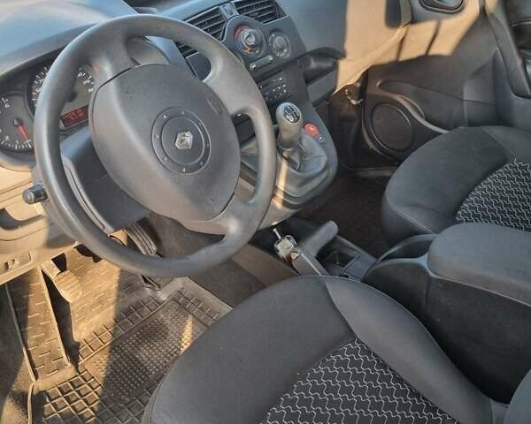 Рено Кенгу 2011 в Луцке на Automoto.ua Серый Рено Кенгу, объемом двигателя 1.46 л и пробегом 190 тыс. км за 7500 $, фото 20 на Automoto.ua