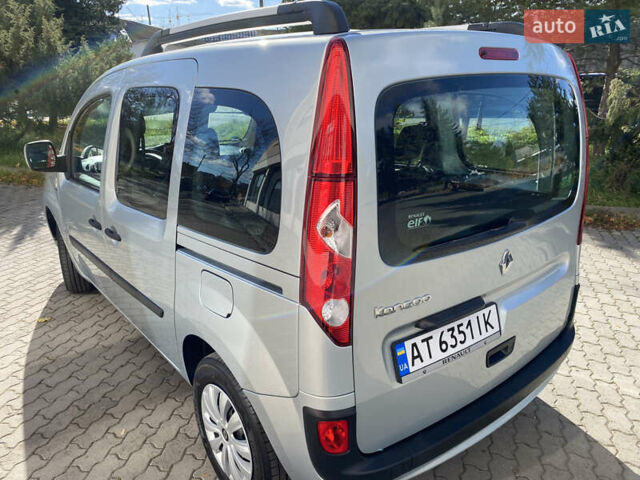 Рено Кєнгу 2011 у Івано-Франківську на Automoto.ua Сірий Рено Кєнгу, об'ємом двигуна 1.46 л та пробігом 250 тис. км за 7999 $, фото 5 на Automoto.ua