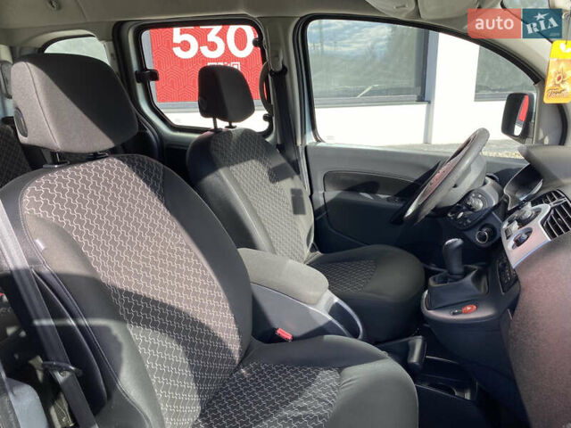 Рено Кєнгу 2011 у Івано-Франківську на Automoto.ua Сірий Рено Кєнгу, об'ємом двигуна 1.46 л та пробігом 250 тис. км за 7999 $, фото 48 на Automoto.ua