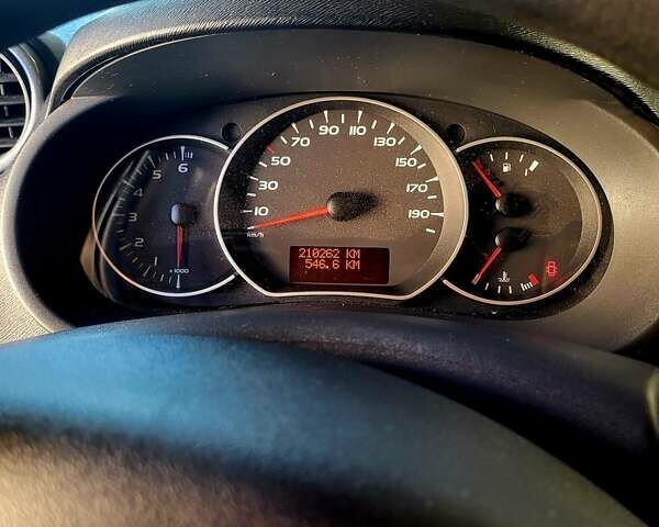 Сірий Рено Кєнгу, об'ємом двигуна 1.6 л та пробігом 211 тис. км за 8450 $, фото 13 на Automoto.ua
