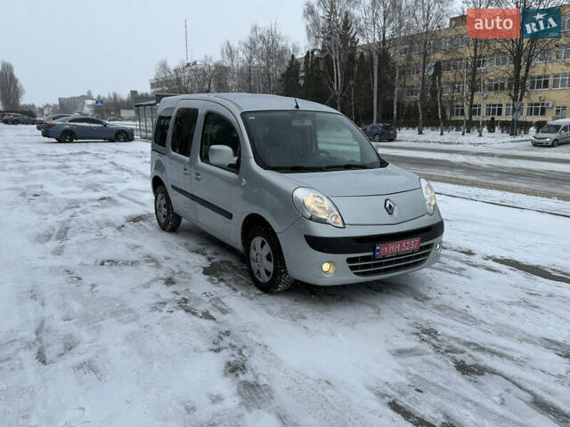 Серый Рено Кенгу, объемом двигателя 1.5 л и пробегом 258 тыс. км за 8400 $, фото 22 на Automoto.ua