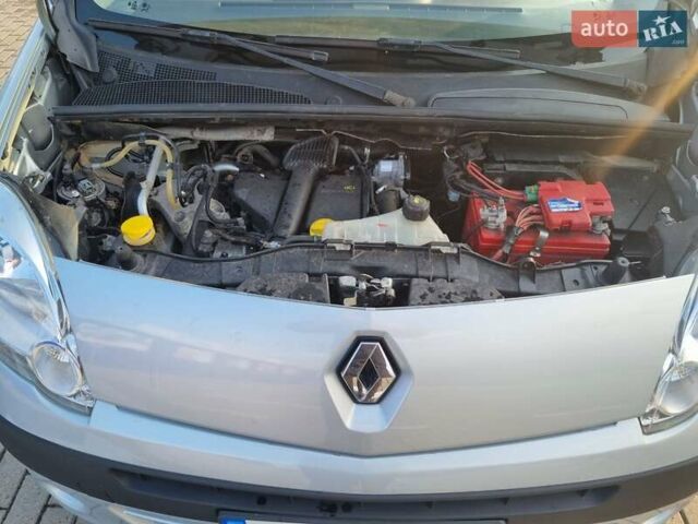 Рено Кенгу 2011 в Луцке на Automoto.ua Серый Рено Кенгу, объемом двигателя 1.46 л и пробегом 190 тыс. км за 7500 $, фото 15 на Automoto.ua