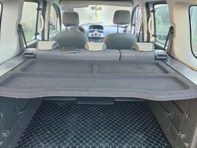 Серый Рено Кенгу, объемом двигателя 1.5 л и пробегом 295 тыс. км за 6700 $, фото 3 на Automoto.ua