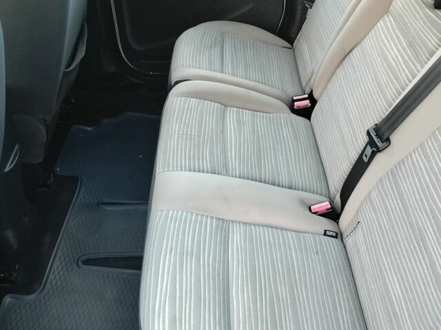 Серый Рено Кенгу, объемом двигателя 1.5 л и пробегом 295 тыс. км за 6700 $, фото 6 на Automoto.ua