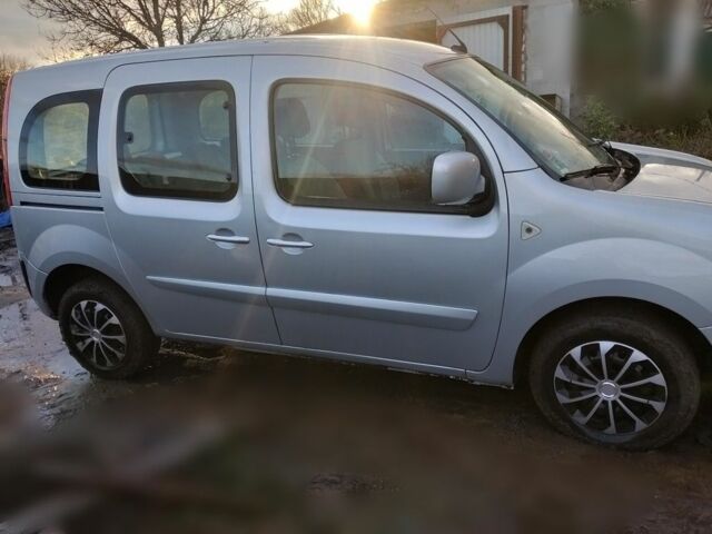 Серый Рено Кенгу, объемом двигателя 1.5 л и пробегом 295 тыс. км за 6700 $, фото 1 на Automoto.ua