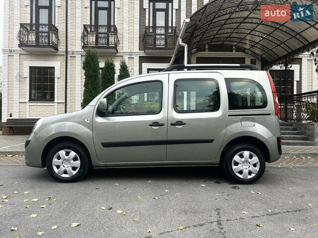 Серый Рено Кенгу, объемом двигателя 1.6 л и пробегом 226 тыс. км за 8099 $, фото 42 на Automoto.ua