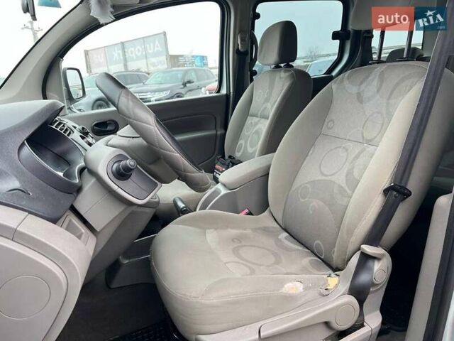 Серый Рено Кенгу, объемом двигателя 1.5 л и пробегом 210 тыс. км за 7990 $, фото 17 на Automoto.ua