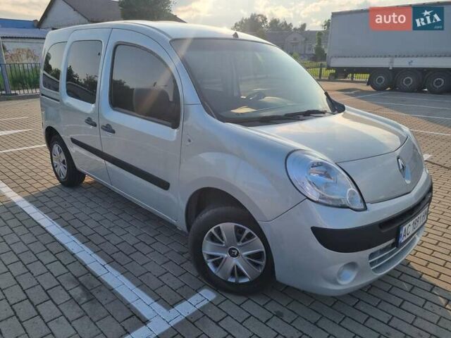 Рено Кенгу 2011 в Луцке на Automoto.ua Серый Рено Кенгу, объемом двигателя 1.46 л и пробегом 190 тыс. км за 7500 $, фото 6 на Automoto.ua
