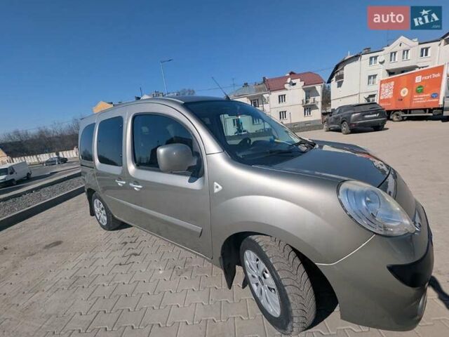 Серый Рено Кенгу, объемом двигателя 1.46 л и пробегом 139 тыс. км за 8800 $, фото 13 на Automoto.ua