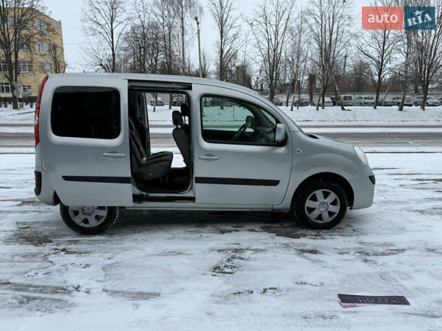 Серый Рено Кенгу, объемом двигателя 1.5 л и пробегом 258 тыс. км за 8400 $, фото 1 на Automoto.ua