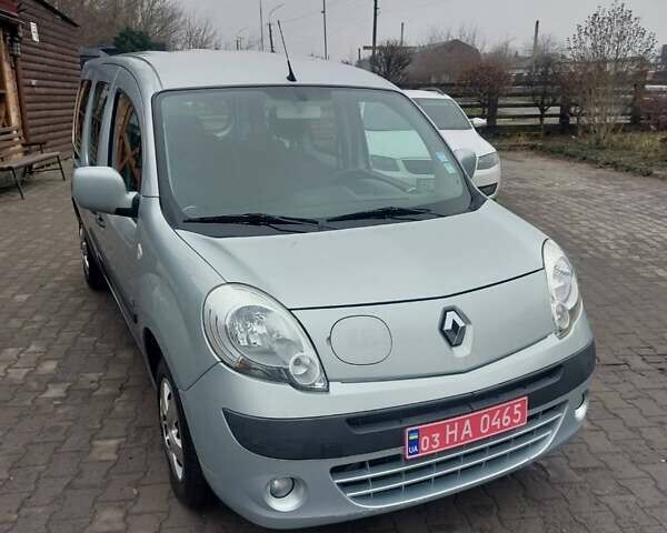 Серый Рено Кенгу, объемом двигателя 0 л и пробегом 27 тыс. км за 5900 $, фото 2 на Automoto.ua