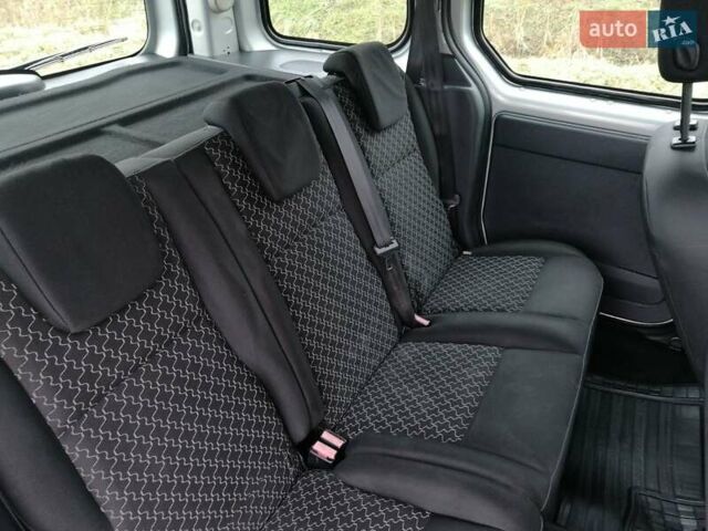 Сірий Рено Кєнгу, об'ємом двигуна 1.5 л та пробігом 219 тис. км за 8750 $, фото 50 на Automoto.ua