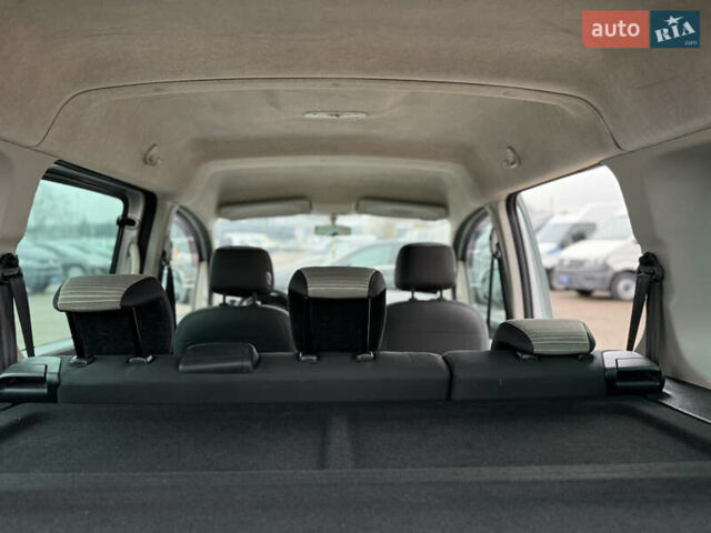 Сірий Рено Кєнгу, об'ємом двигуна 1.5 л та пробігом 227 тис. км за 9500 $, фото 55 на Automoto.ua