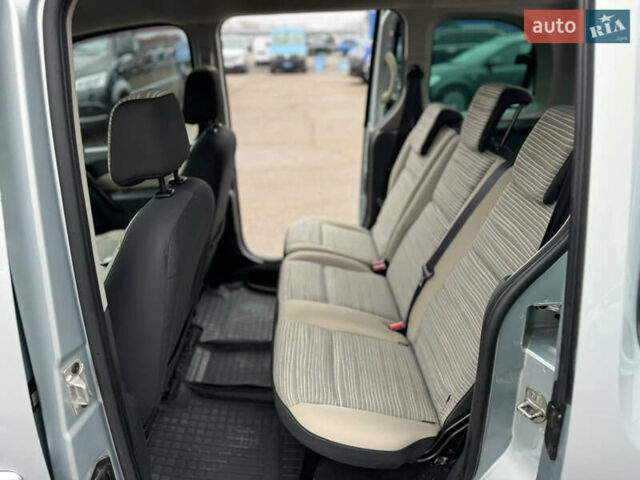 Сірий Рено Кєнгу, об'ємом двигуна 1.5 л та пробігом 227 тис. км за 9500 $, фото 58 на Automoto.ua