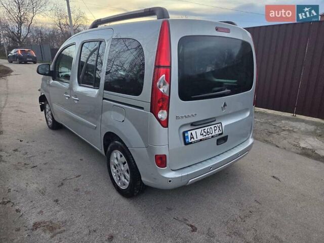 Серый Рено Кенгу, объемом двигателя 1.6 л и пробегом 120 тыс. км за 3900 $, фото 8 на Automoto.ua