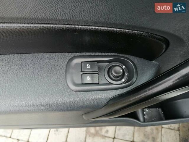 Сірий Рено Кєнгу, об'ємом двигуна 1.5 л та пробігом 219 тис. км за 8750 $, фото 28 на Automoto.ua