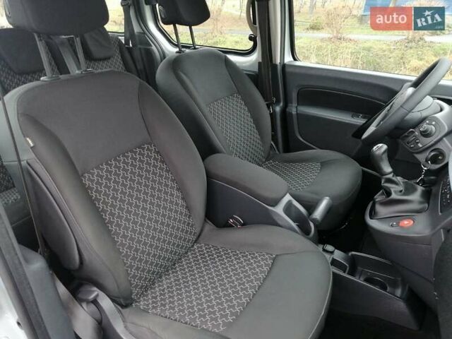 Сірий Рено Кєнгу, об'ємом двигуна 1.5 л та пробігом 219 тис. км за 8750 $, фото 35 на Automoto.ua