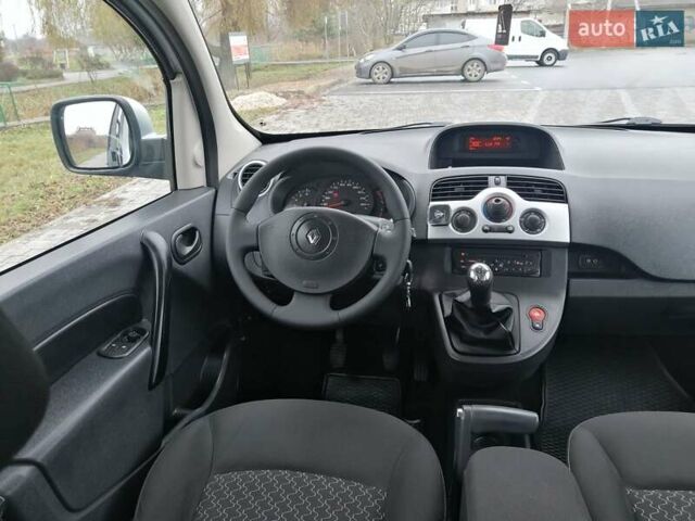 Сірий Рено Кєнгу, об'ємом двигуна 1.5 л та пробігом 219 тис. км за 8750 $, фото 46 на Automoto.ua