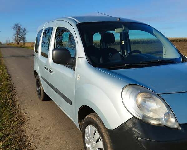 Серый Рено Кенгу, объемом двигателя 1.46 л и пробегом 206 тыс. км за 7799 $, фото 5 на Automoto.ua