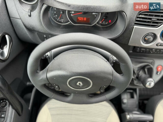 Сірий Рено Кєнгу, об'ємом двигуна 1.5 л та пробігом 227 тис. км за 9500 $, фото 46 на Automoto.ua