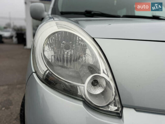 Сірий Рено Кєнгу, об'ємом двигуна 1.5 л та пробігом 227 тис. км за 9500 $, фото 22 на Automoto.ua