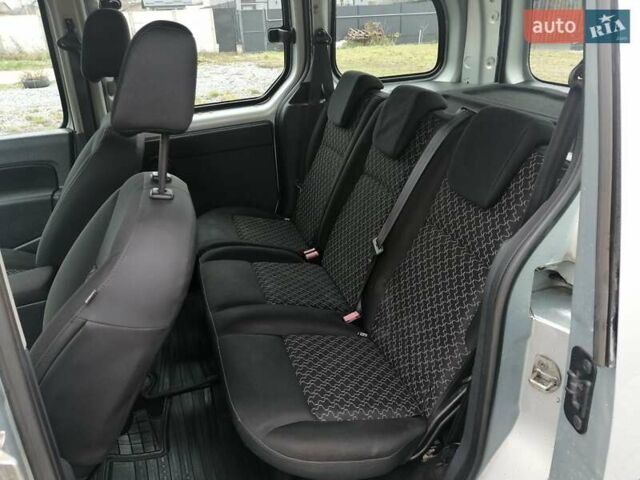 Сірий Рено Кєнгу, об'ємом двигуна 1.5 л та пробігом 219 тис. км за 8750 $, фото 38 на Automoto.ua