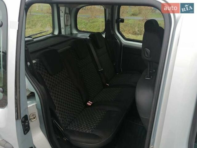 Сірий Рено Кєнгу, об'ємом двигуна 1.5 л та пробігом 219 тис. км за 8750 $, фото 49 на Automoto.ua