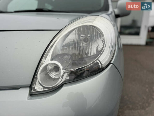 Сірий Рено Кєнгу, об'ємом двигуна 1.5 л та пробігом 227 тис. км за 9500 $, фото 19 на Automoto.ua