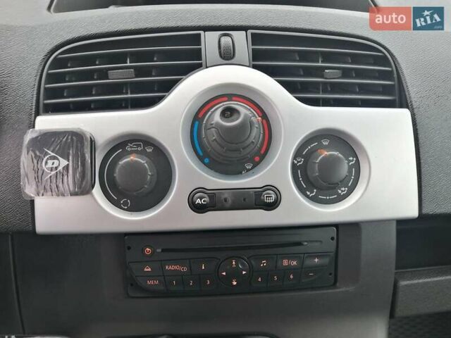 Сірий Рено Кєнгу, об'ємом двигуна 1.5 л та пробігом 219 тис. км за 8750 $, фото 24 на Automoto.ua