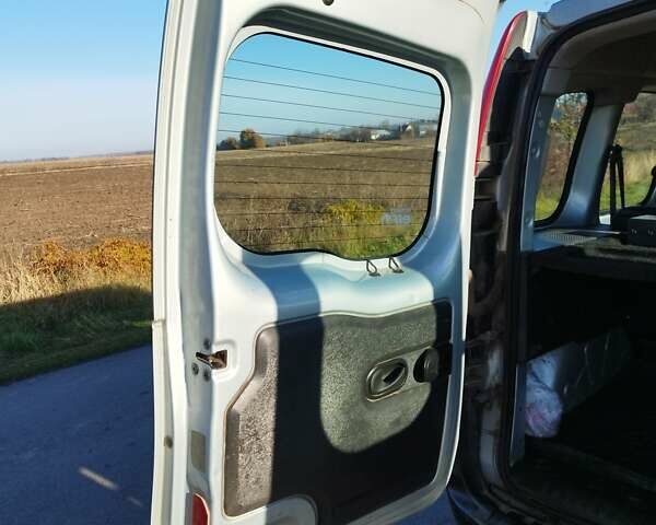 Серый Рено Кенгу, объемом двигателя 1.46 л и пробегом 206 тыс. км за 7799 $, фото 15 на Automoto.ua