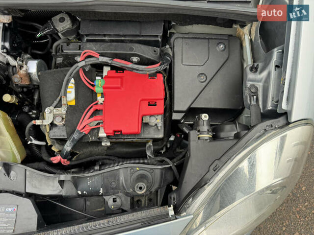 Сірий Рено Кєнгу, об'ємом двигуна 1.5 л та пробігом 227 тис. км за 9500 $, фото 71 на Automoto.ua