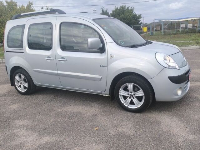 Сірий Рено Кєнгу, об'ємом двигуна 1.5 л та пробігом 203 тис. км за 8850 $, фото 1 на Automoto.ua