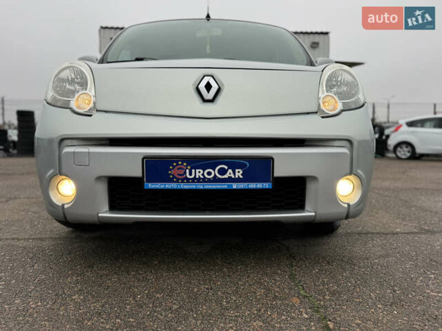 Сірий Рено Кєнгу, об'ємом двигуна 1.5 л та пробігом 227 тис. км за 9500 $, фото 5 на Automoto.ua
