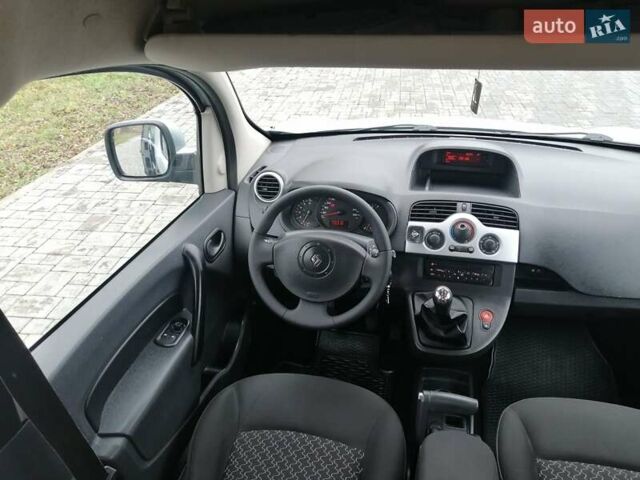 Сірий Рено Кєнгу, об'ємом двигуна 1.5 л та пробігом 219 тис. км за 8750 $, фото 41 на Automoto.ua