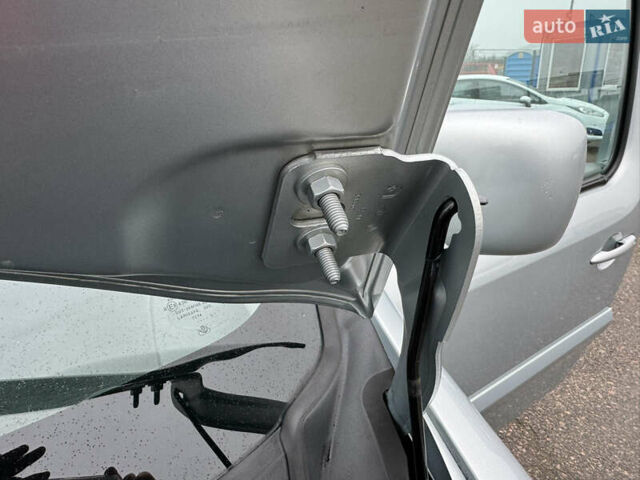 Сірий Рено Кєнгу, об'ємом двигуна 1.5 л та пробігом 227 тис. км за 9500 $, фото 69 на Automoto.ua