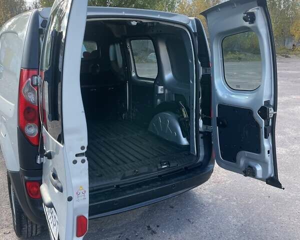 Сірий Рено Кєнгу, об'ємом двигуна 1.46 л та пробігом 375 тис. км за 5100 $, фото 12 на Automoto.ua