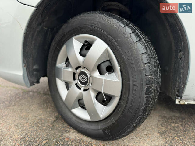 Сірий Рено Кєнгу, об'ємом двигуна 1.5 л та пробігом 227 тис. км за 9500 $, фото 16 на Automoto.ua