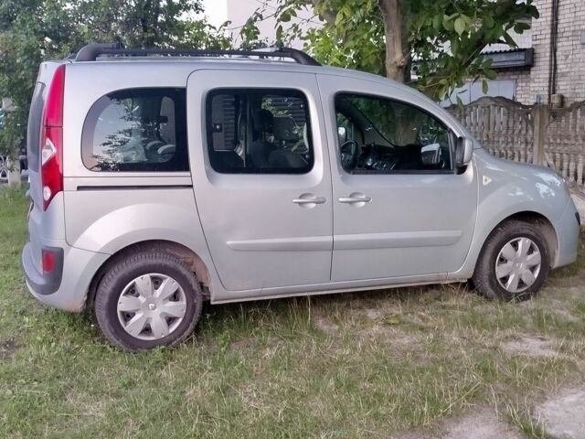 Рено Кенгу 2012 в Броварах на Automoto.ua Серый Рено Кенгу, объемом двигателя 1.6 л и пробегом 230 тыс. км за 9500 $, фото 7 на Automoto.ua