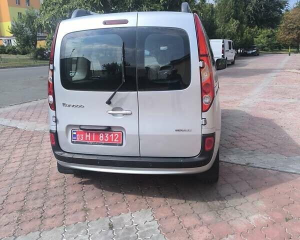 Серый Рено Кенгу, объемом двигателя 1.5 л и пробегом 236 тыс. км за 8850 $, фото 9 на Automoto.ua