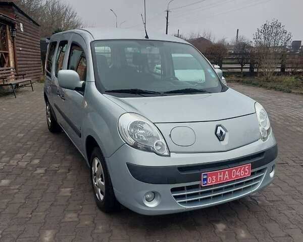 Серый Рено Кенгу, объемом двигателя 0 л и пробегом 27 тыс. км за 5900 $, фото 4 на Automoto.ua